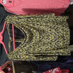 AGB yellow and black abstract print top XL (InvW018)